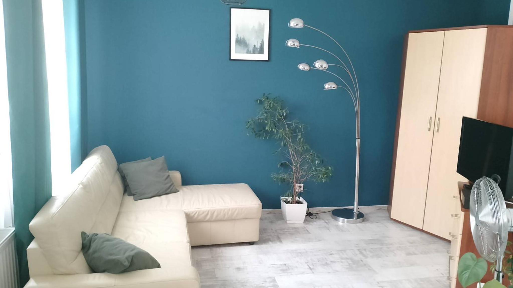 One-Bedroom Apartment - Photo 9