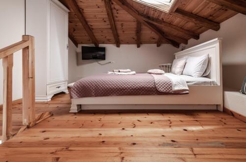One-Bedroom House - Photo 4