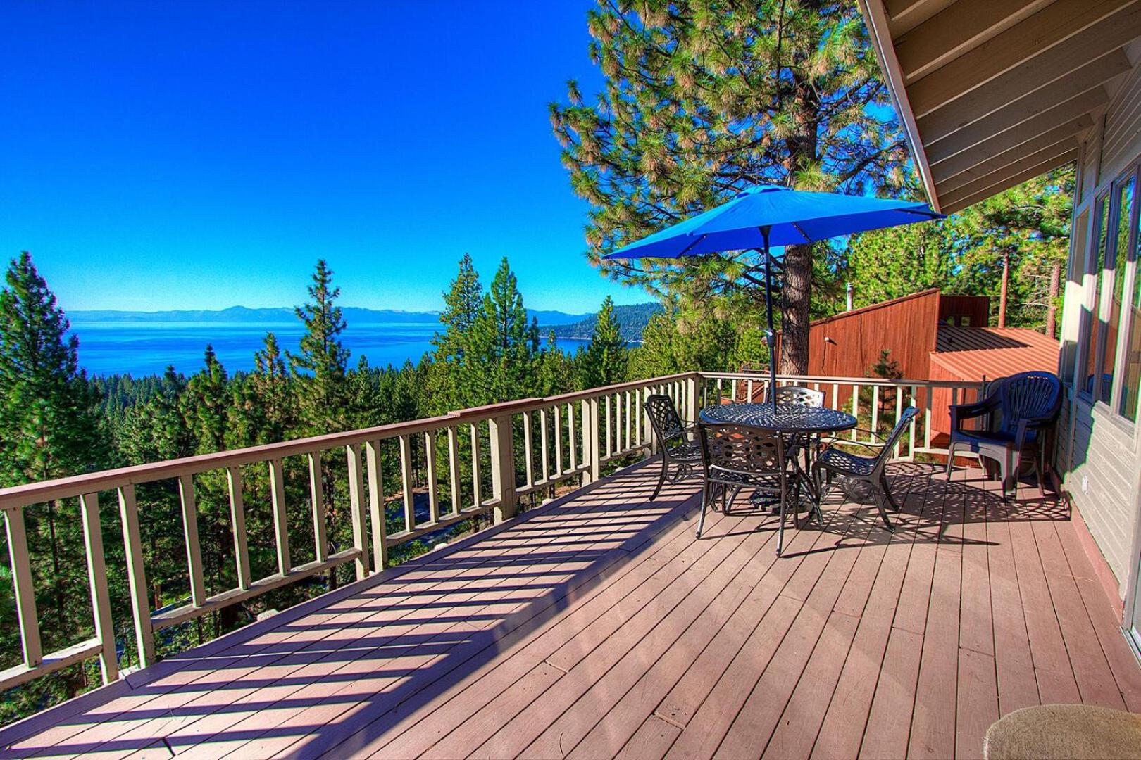 Seven-Bedroom House photo 1