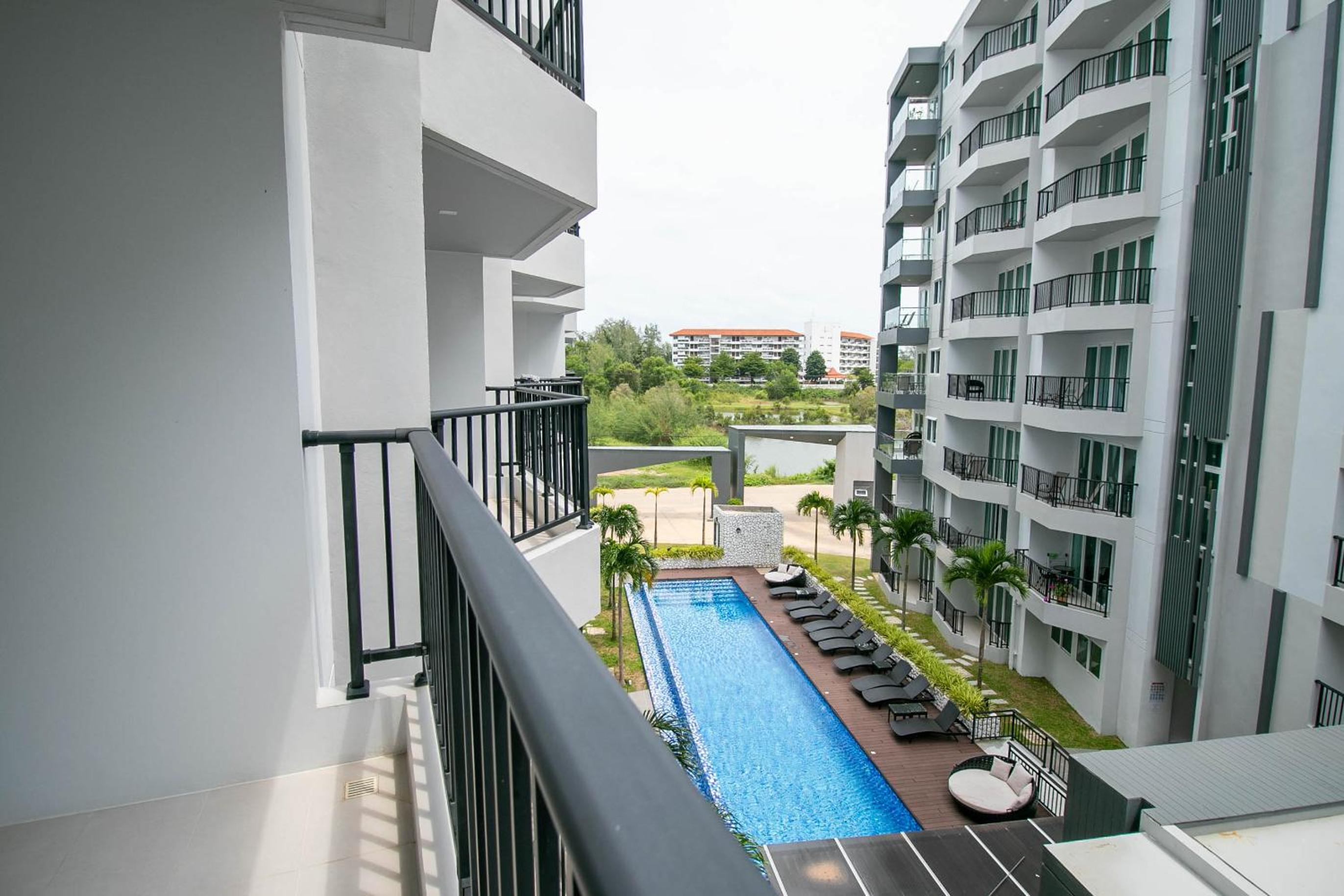 Deluxe Apartment