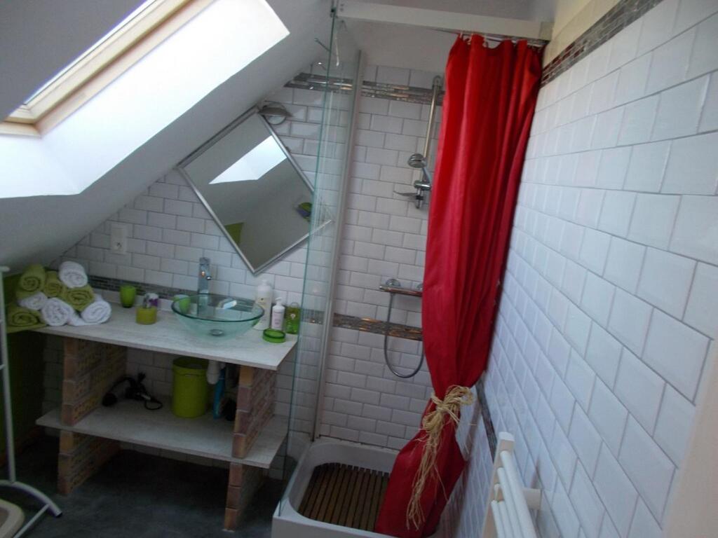 Two-Bedroom House photo 2