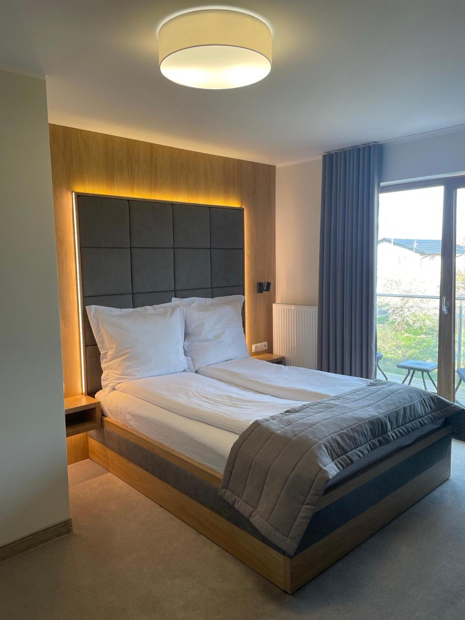 Deluxe Double Room with Balcony photo 3