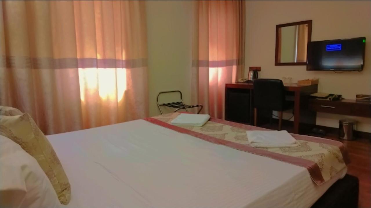 Superior Deluxe Double or Twin Room 