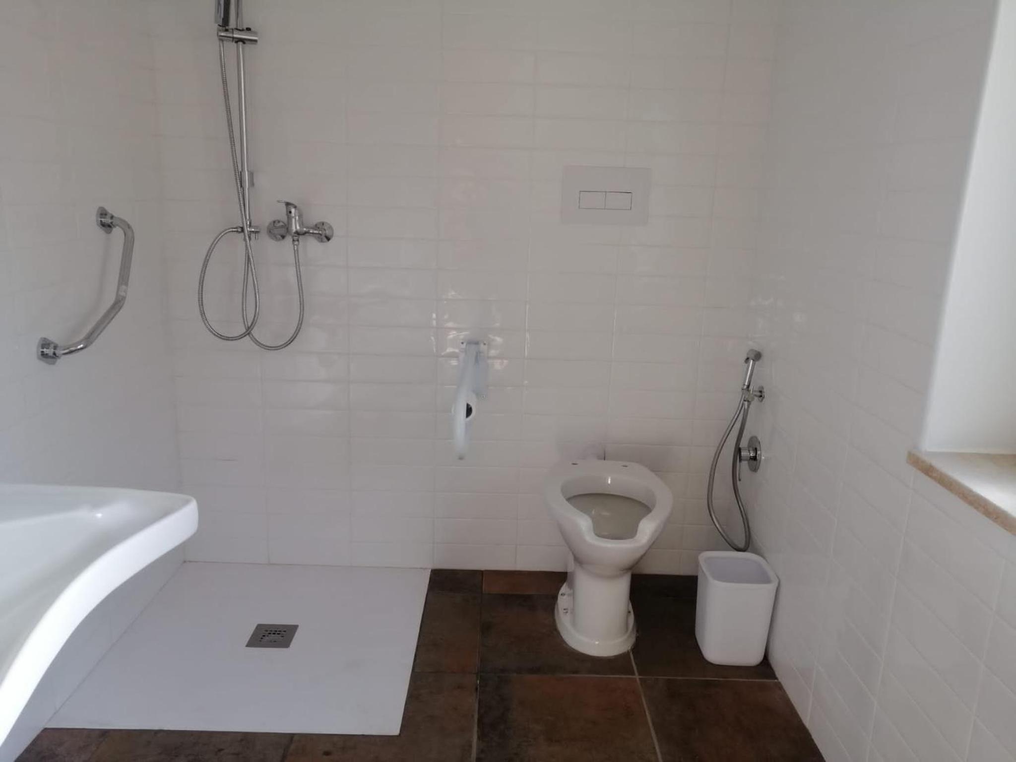 Double Room - Disability Access photo 1