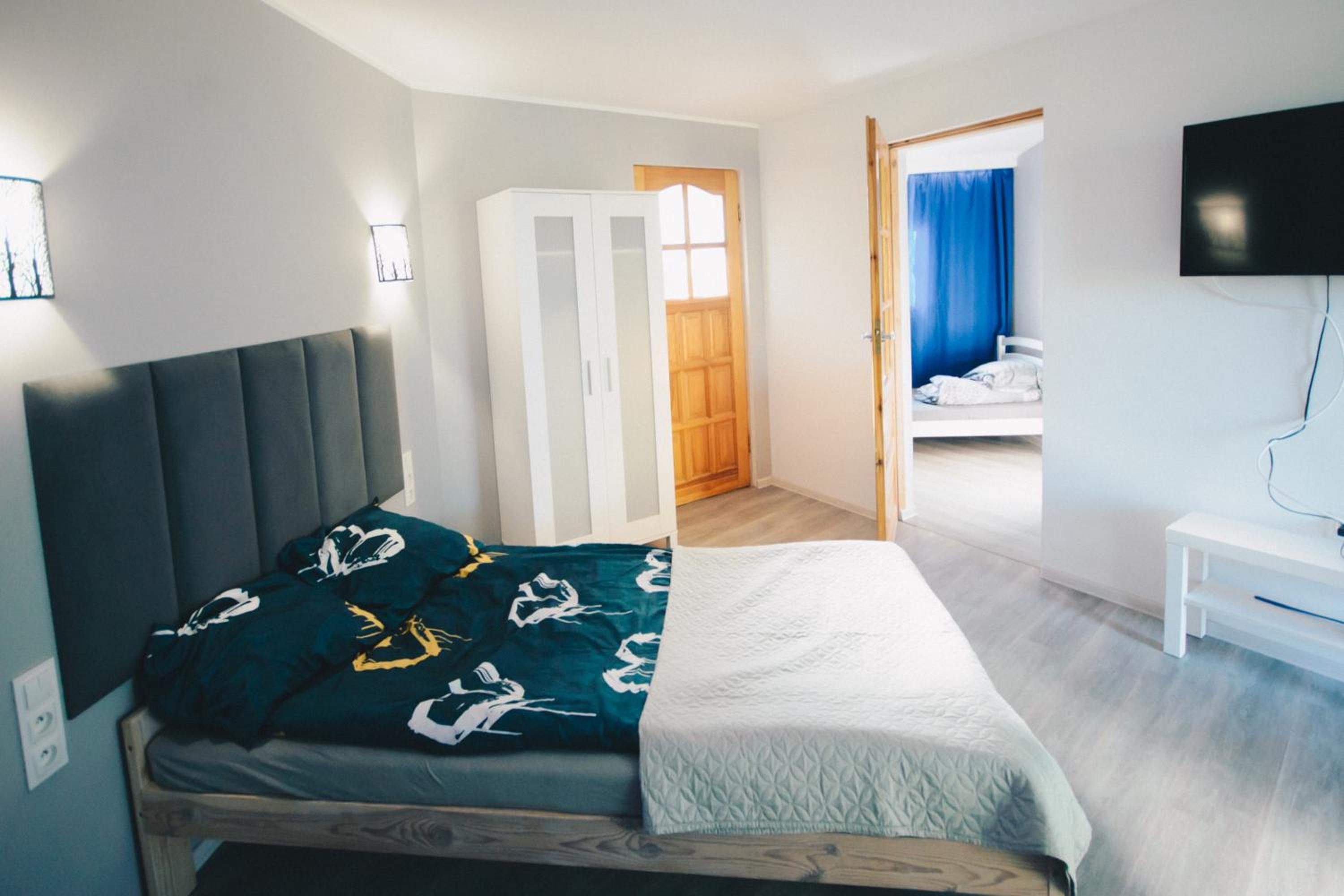 One-Bedroom House - Photo 2