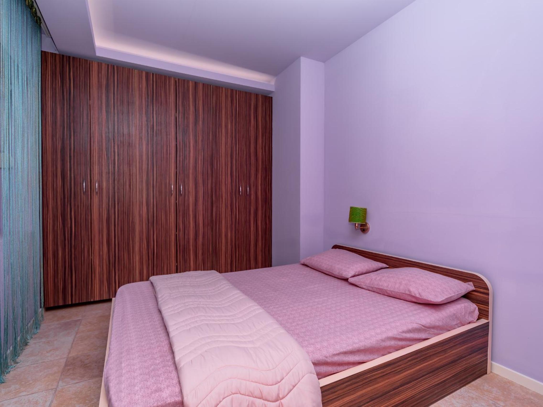 One Bedroom Apartment