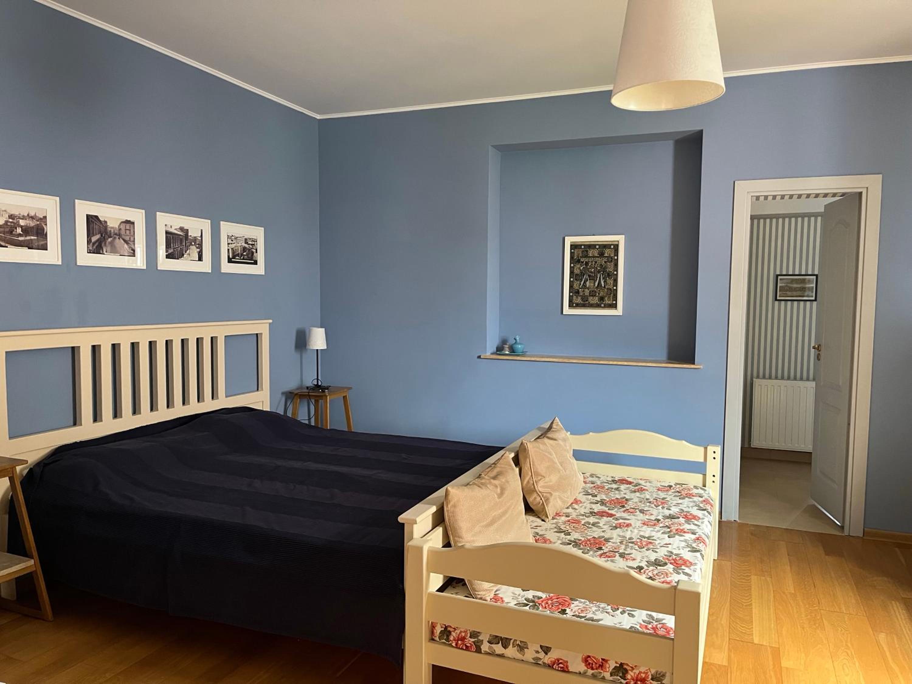 Deluxe Family Room photo 1