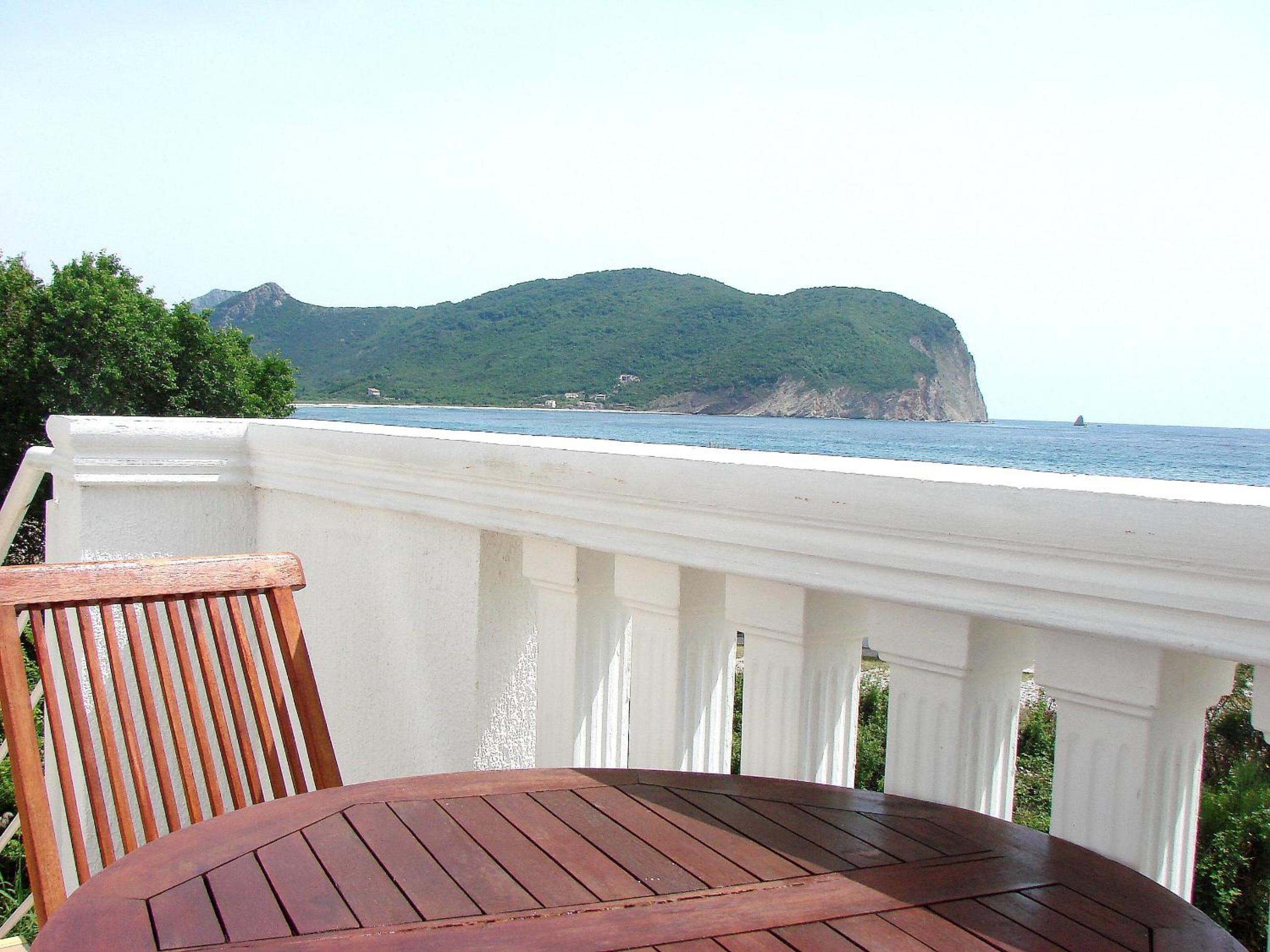 One-Bedroom Apartment with Balcony and Sea View