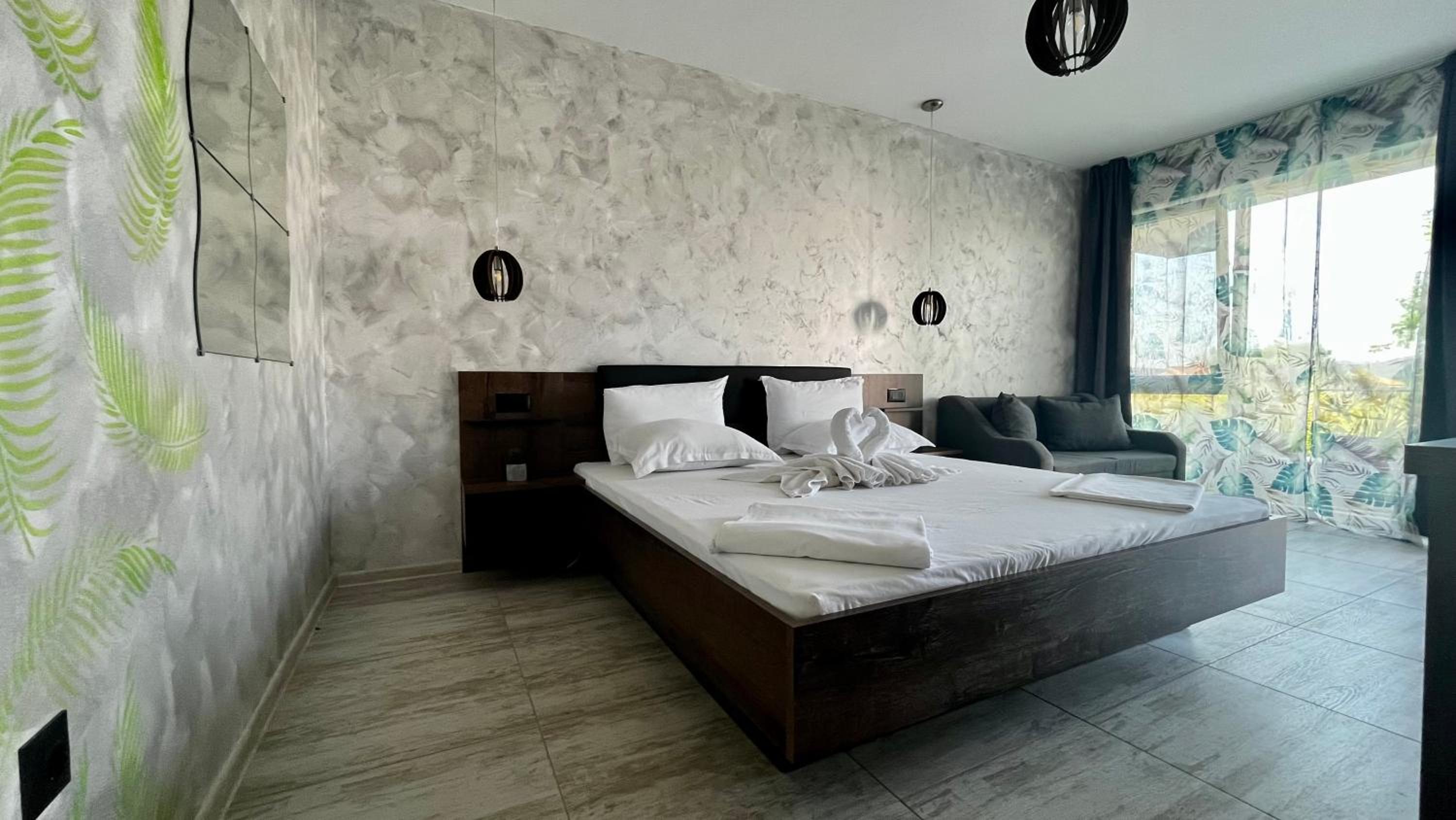 Deluxe King Room