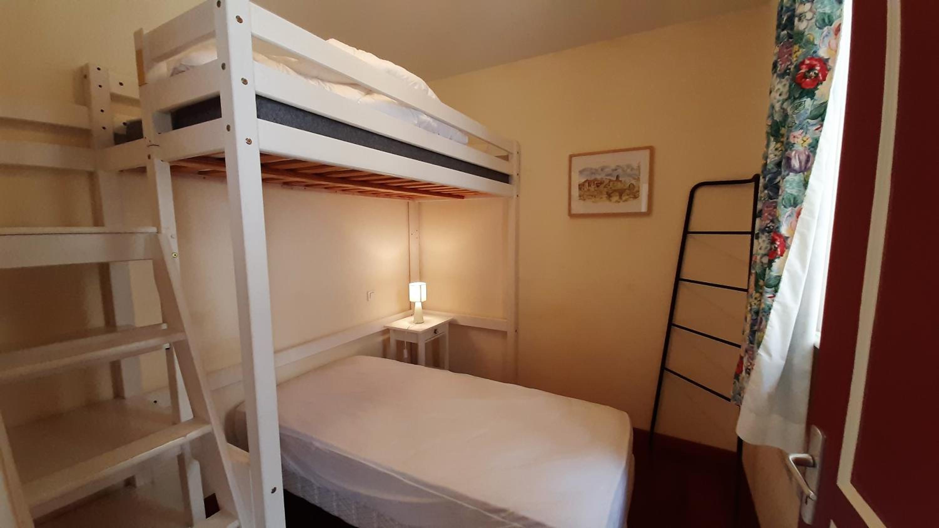 Economy Quadruple Room with Shared Bathroom