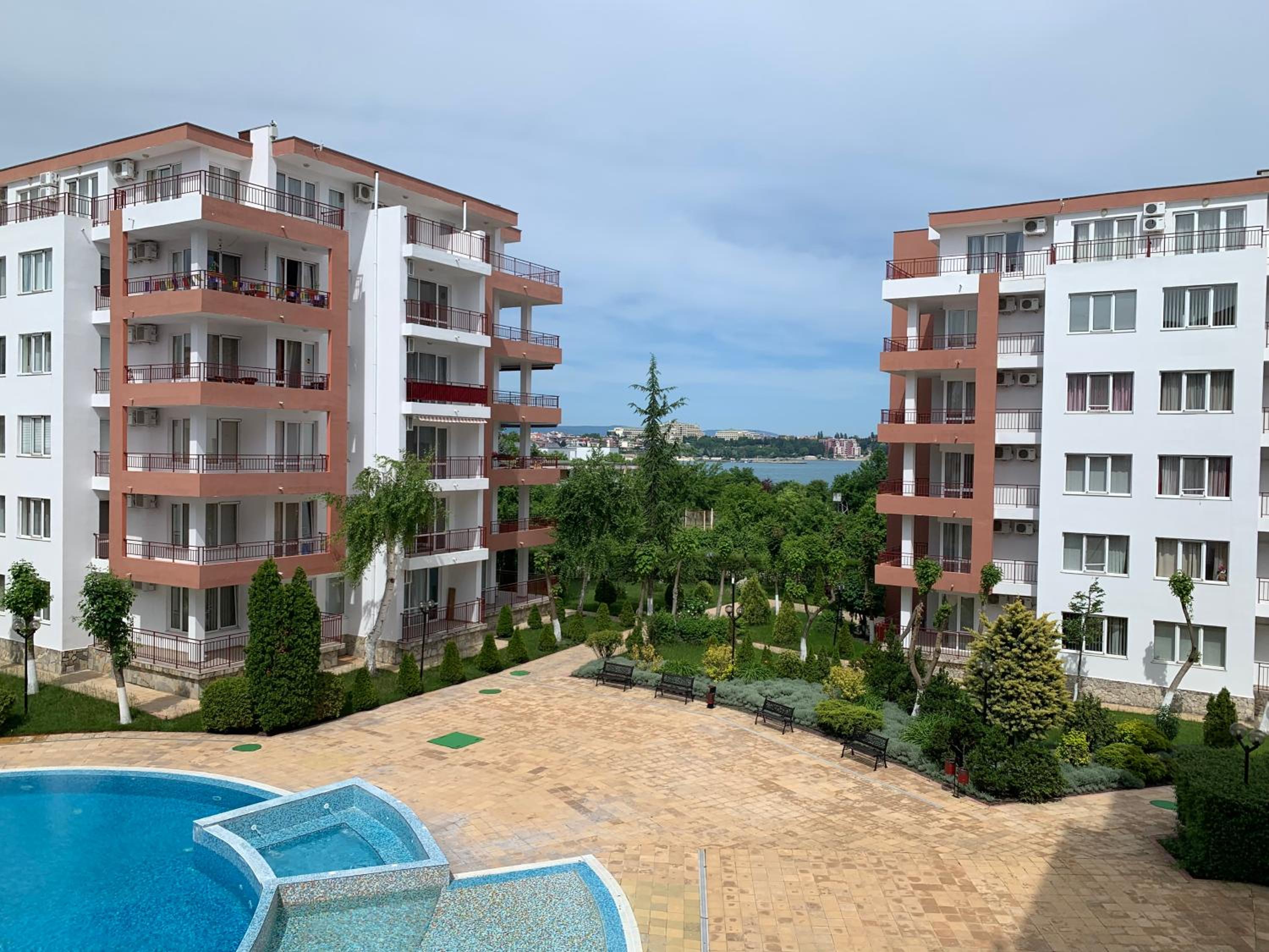 Apartment with Pool View  photo 2