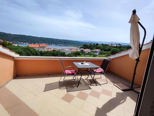 Studio with Balcony and Sea View - Photo 11