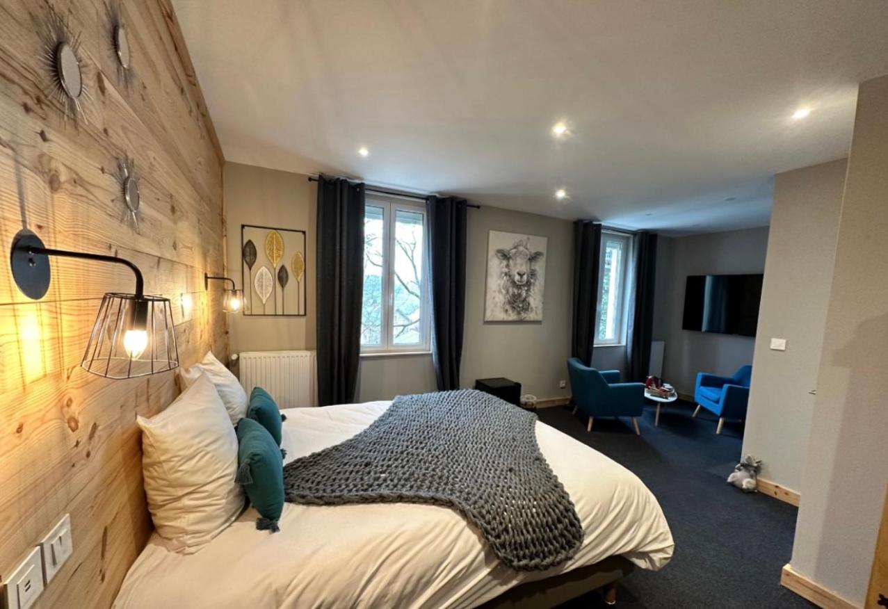 Large Double Room