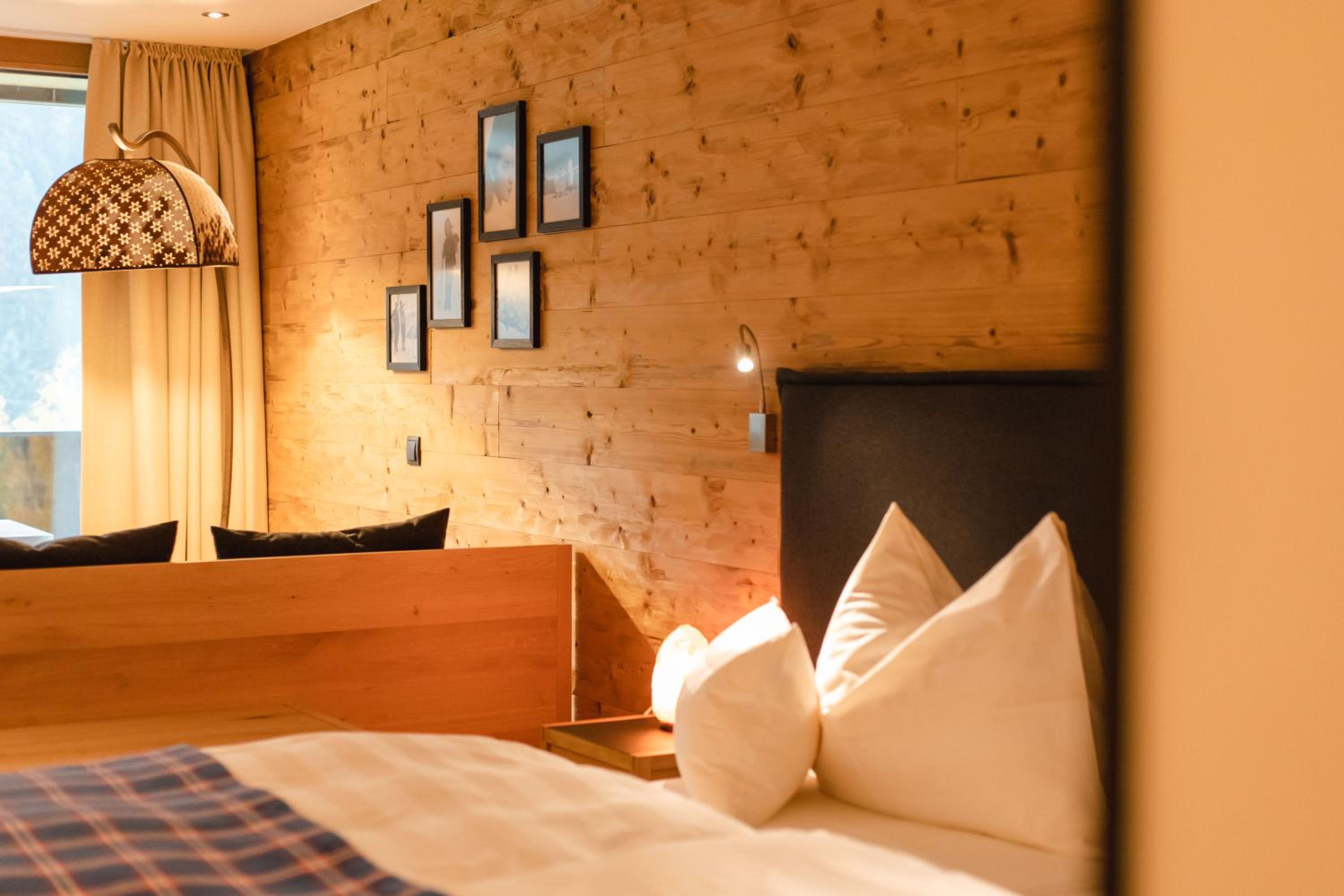 Double Room with Balcony - Photo 1
