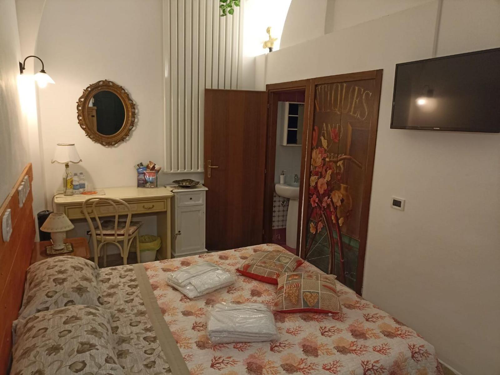 Double Room photo 2