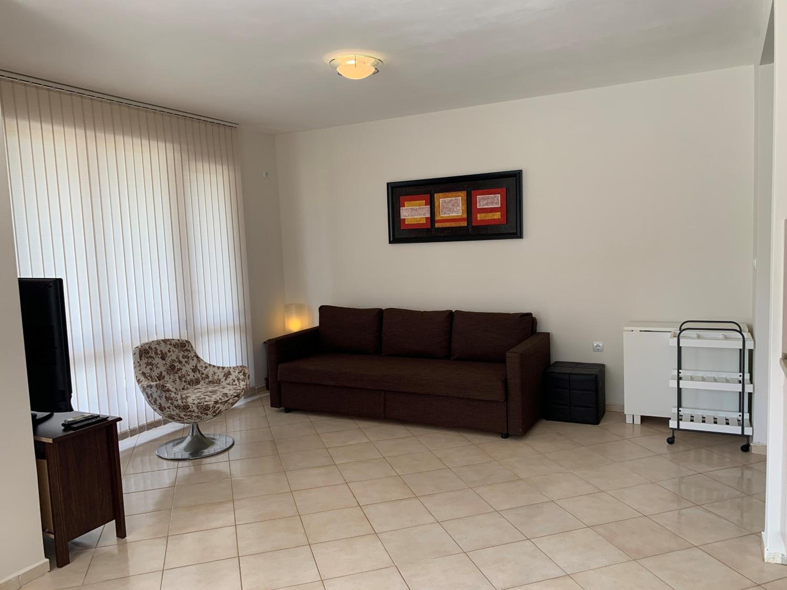 One-Bedroom Apartment - Photo 10