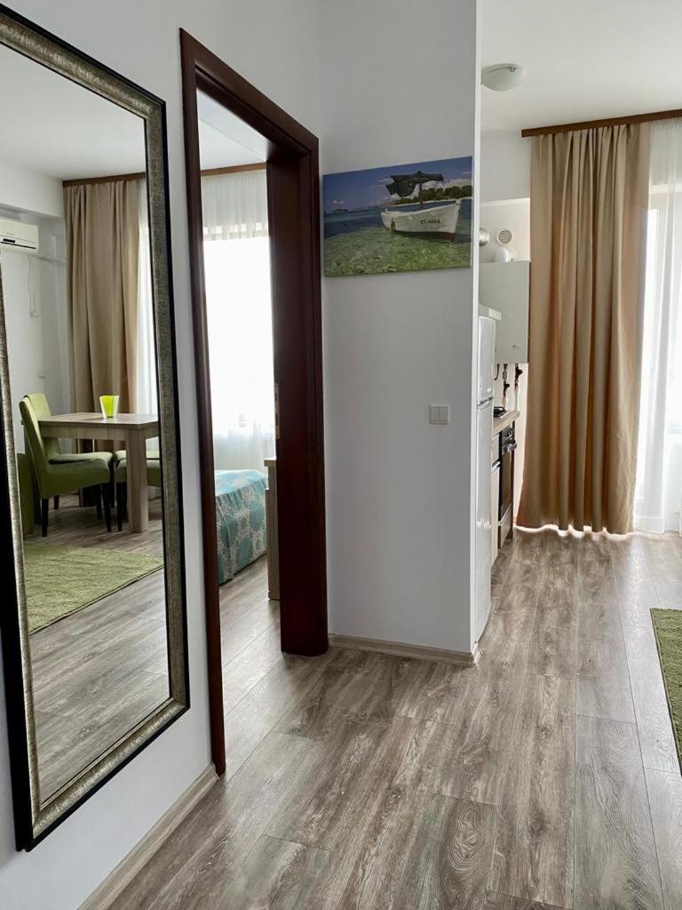 Apartment with Sea View photo 2