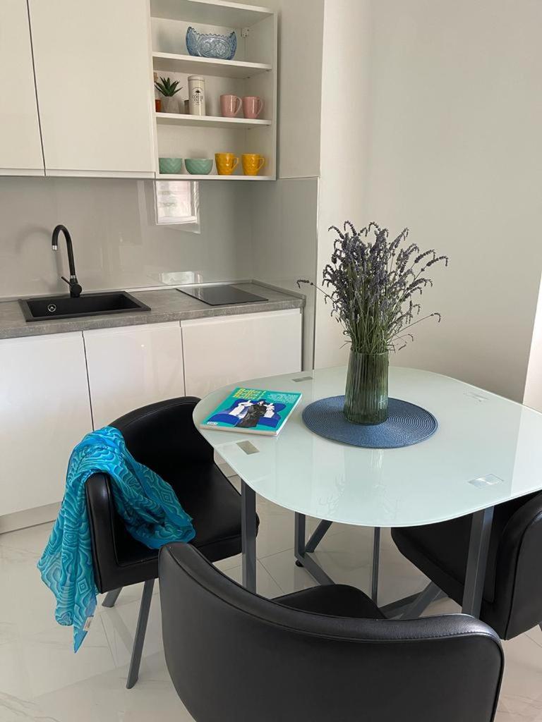 Apartment with Terrace photo 3