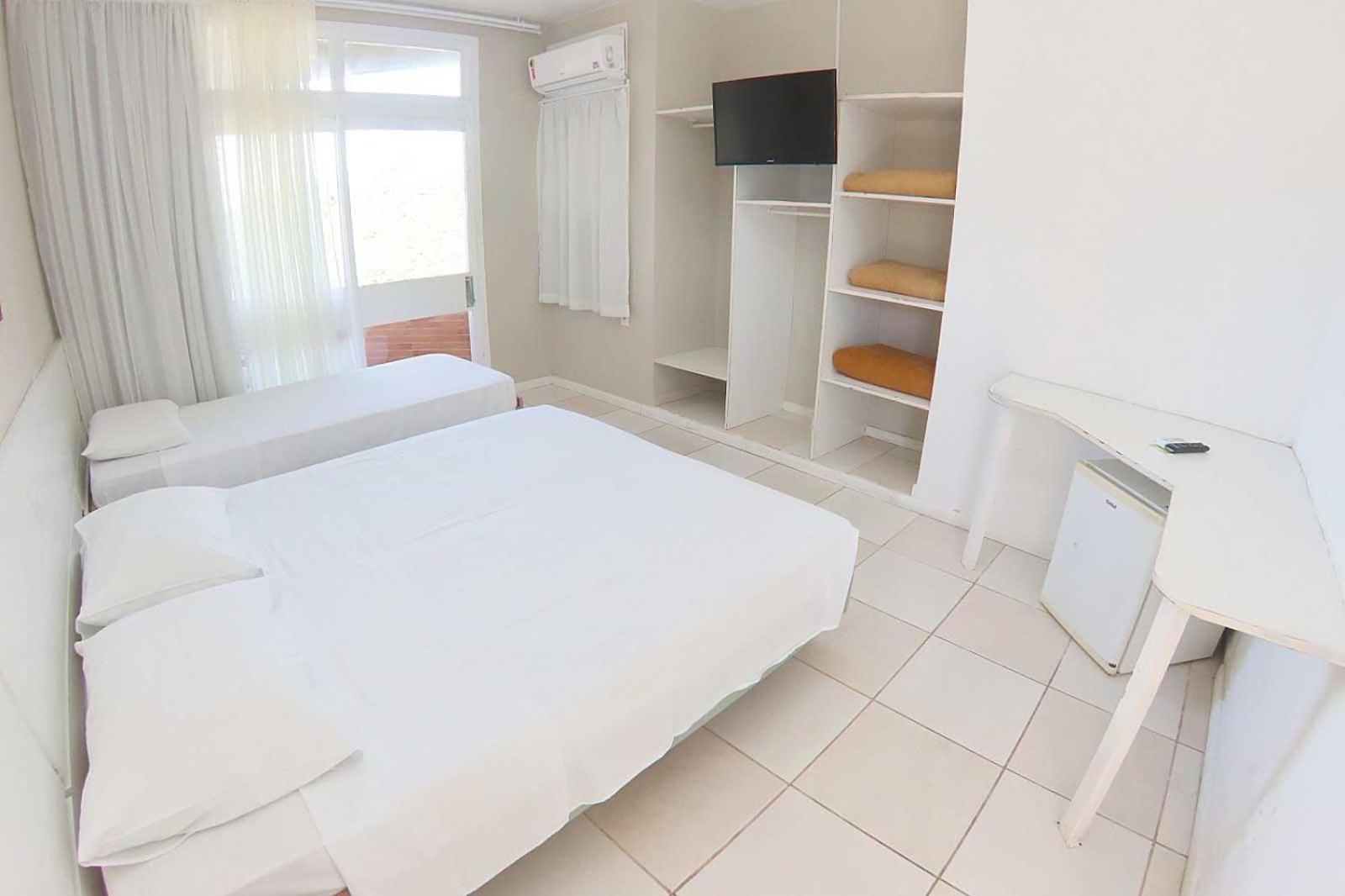 Basic Triple Room photo 3