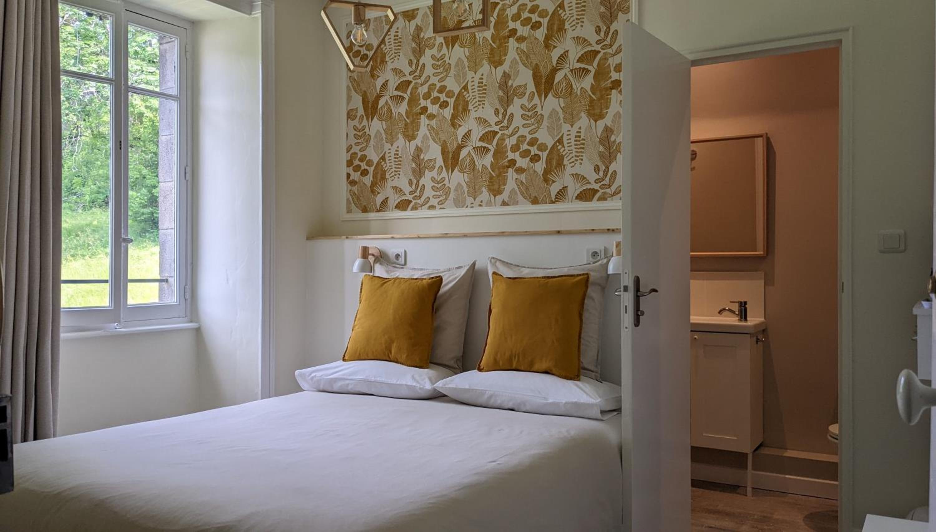 Small Double Room photo 2