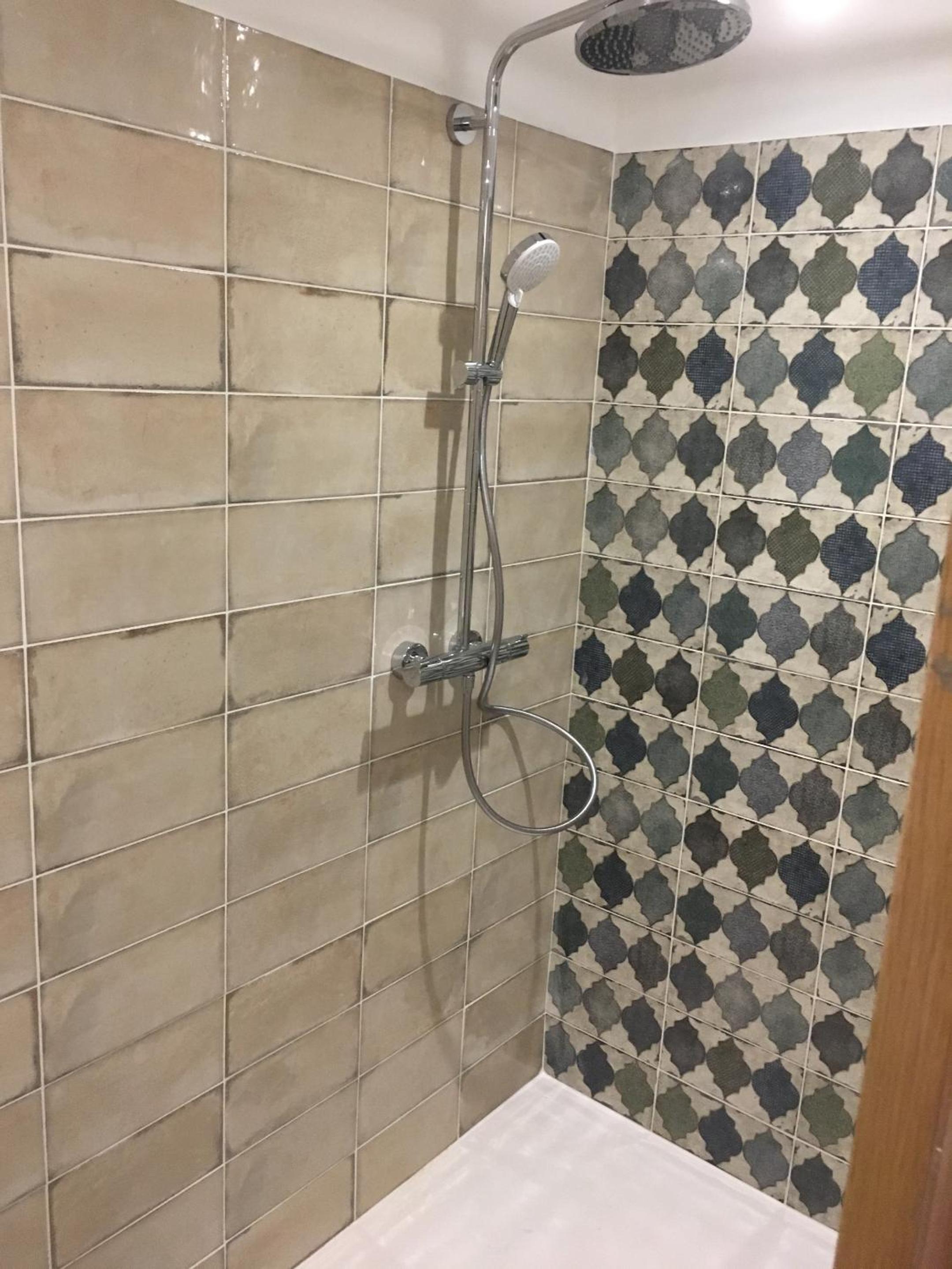 Double Room with Spa Bath - Photo 5