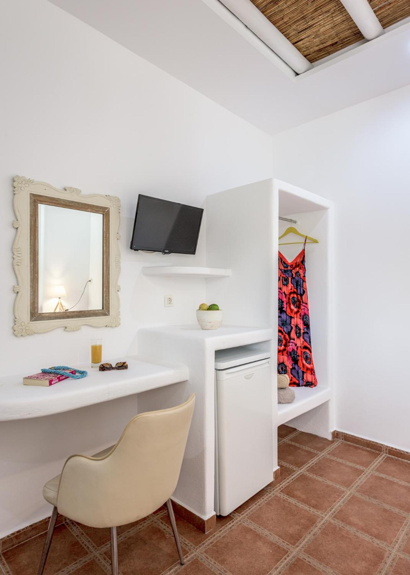 Economy Double Room photo 1