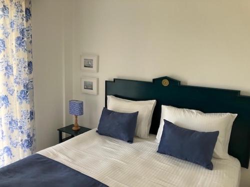 Studio Apartment with Sea View