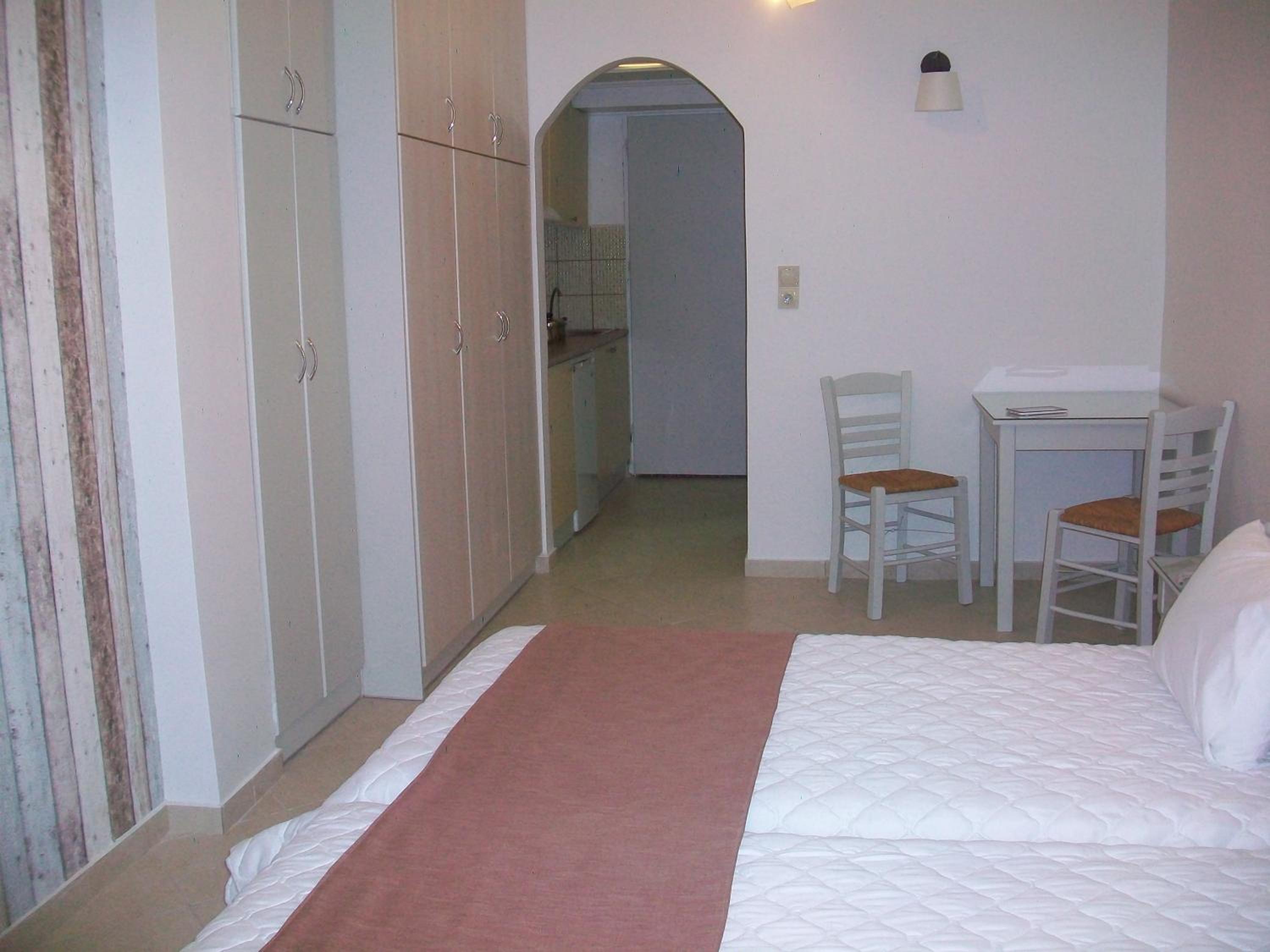 Studio - Sea Front (2 Adults) 1st floor photo 2