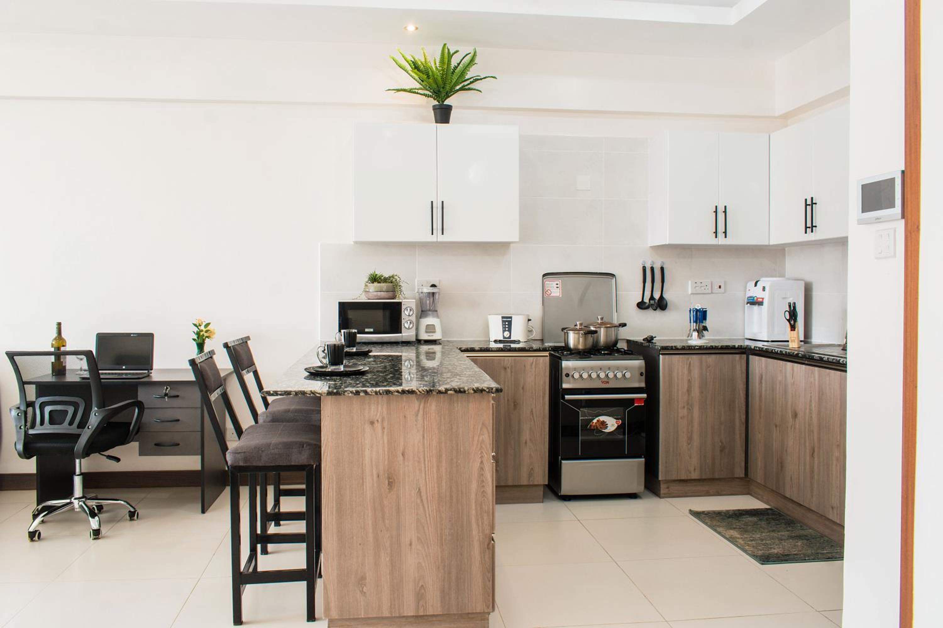 One-Bedroom Apartment - Photo 13