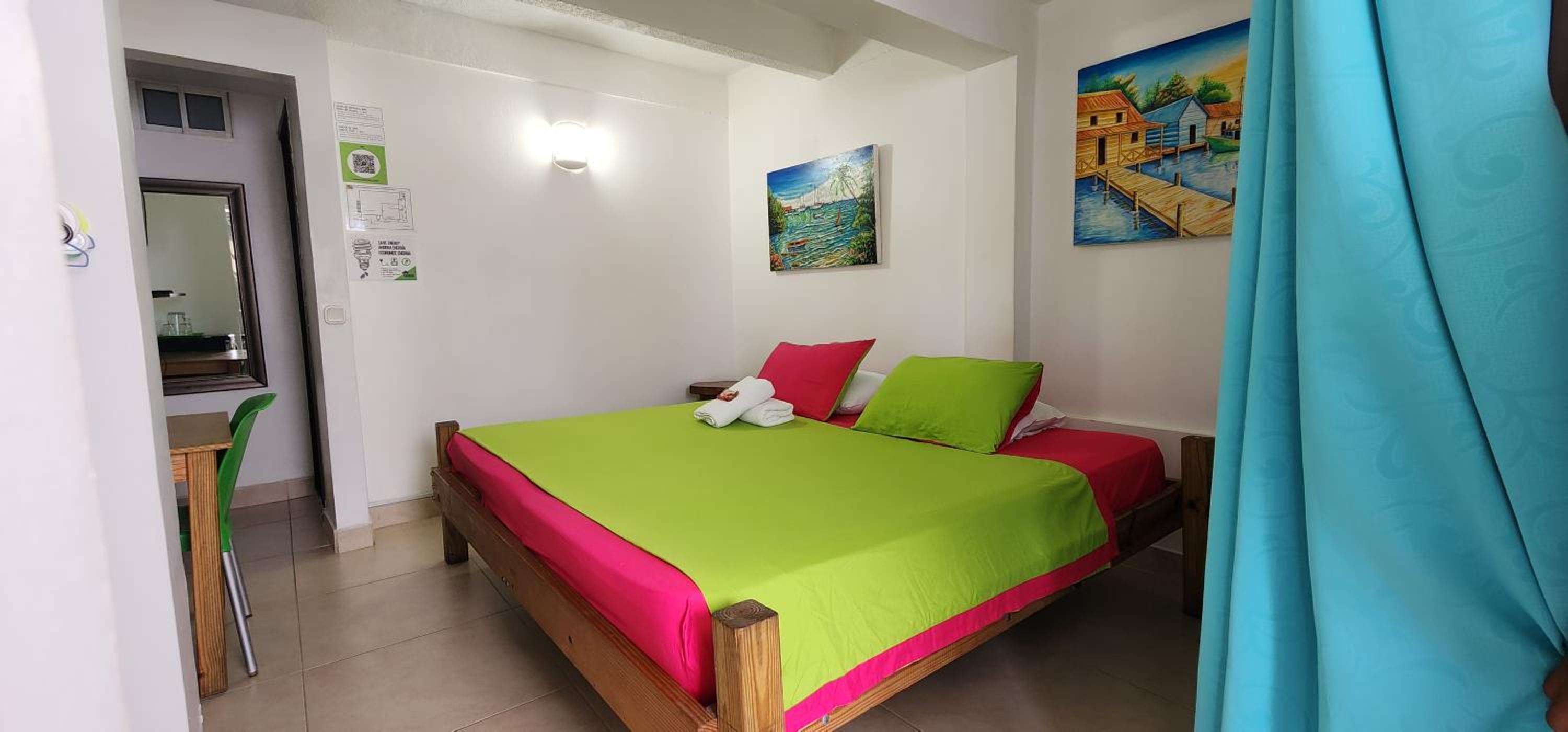 Deluxe King Room photo 1