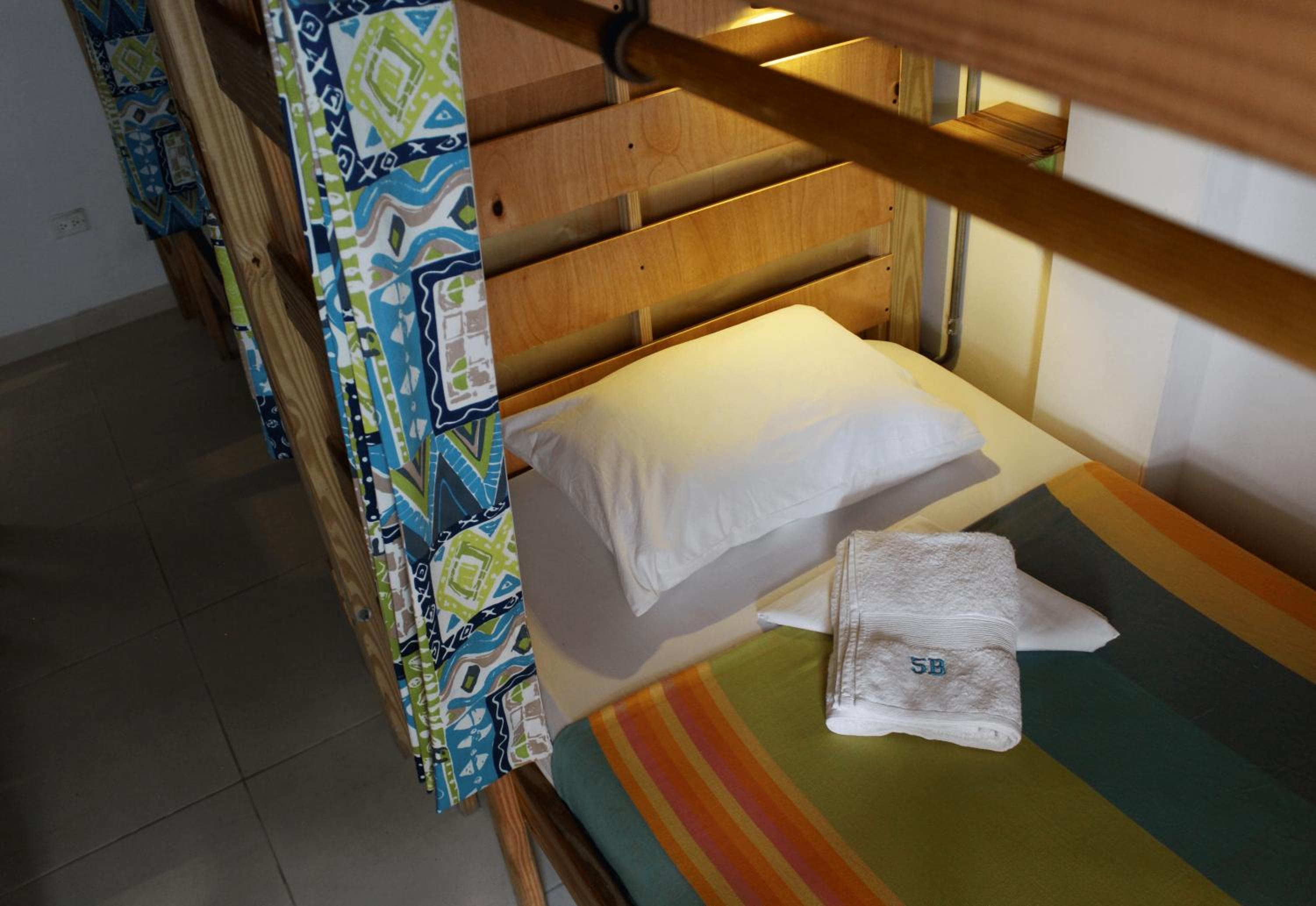Bed in 6-Bed Mixed Dormitory Room photo 1