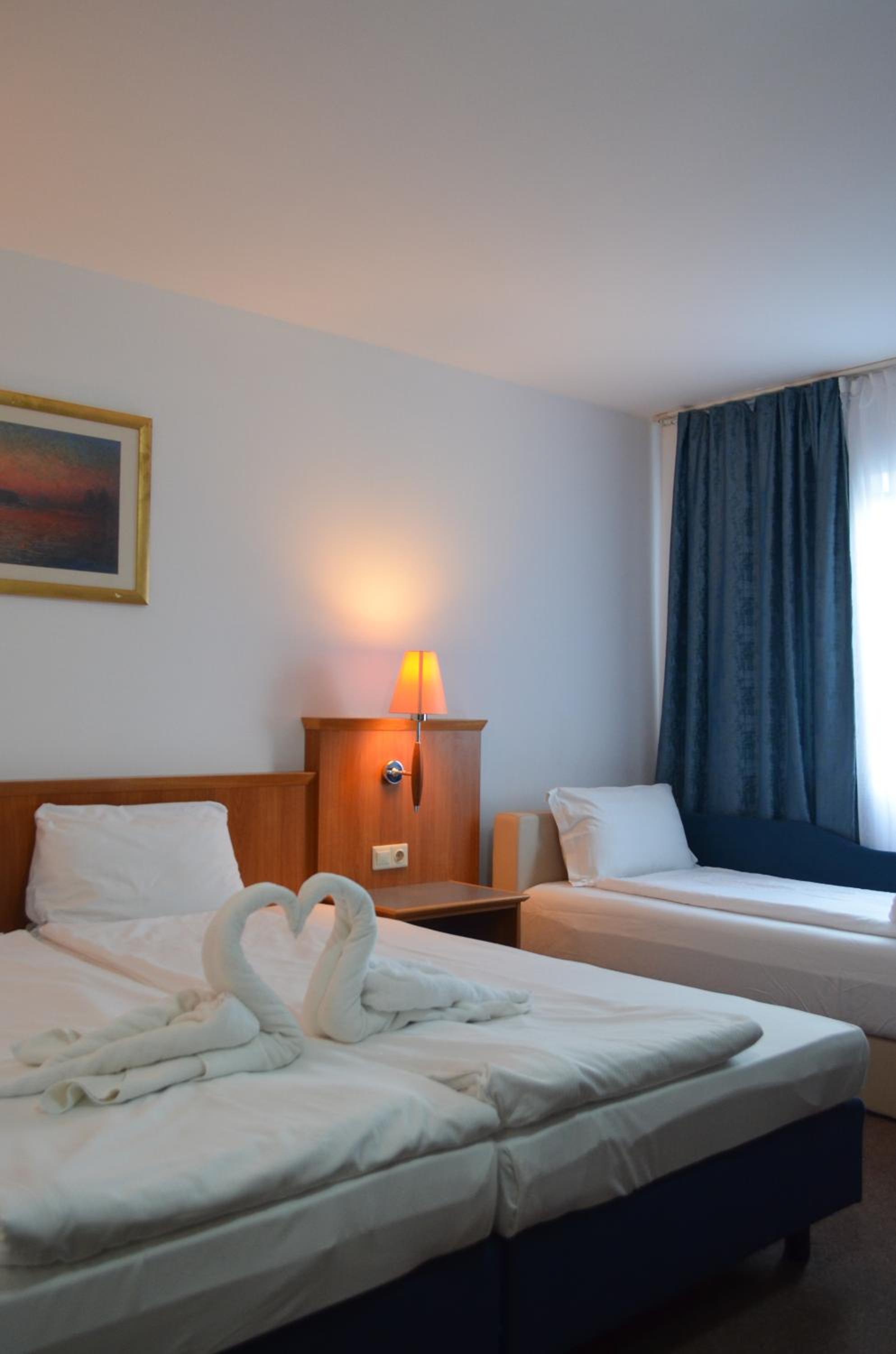 Triple Room photo 2