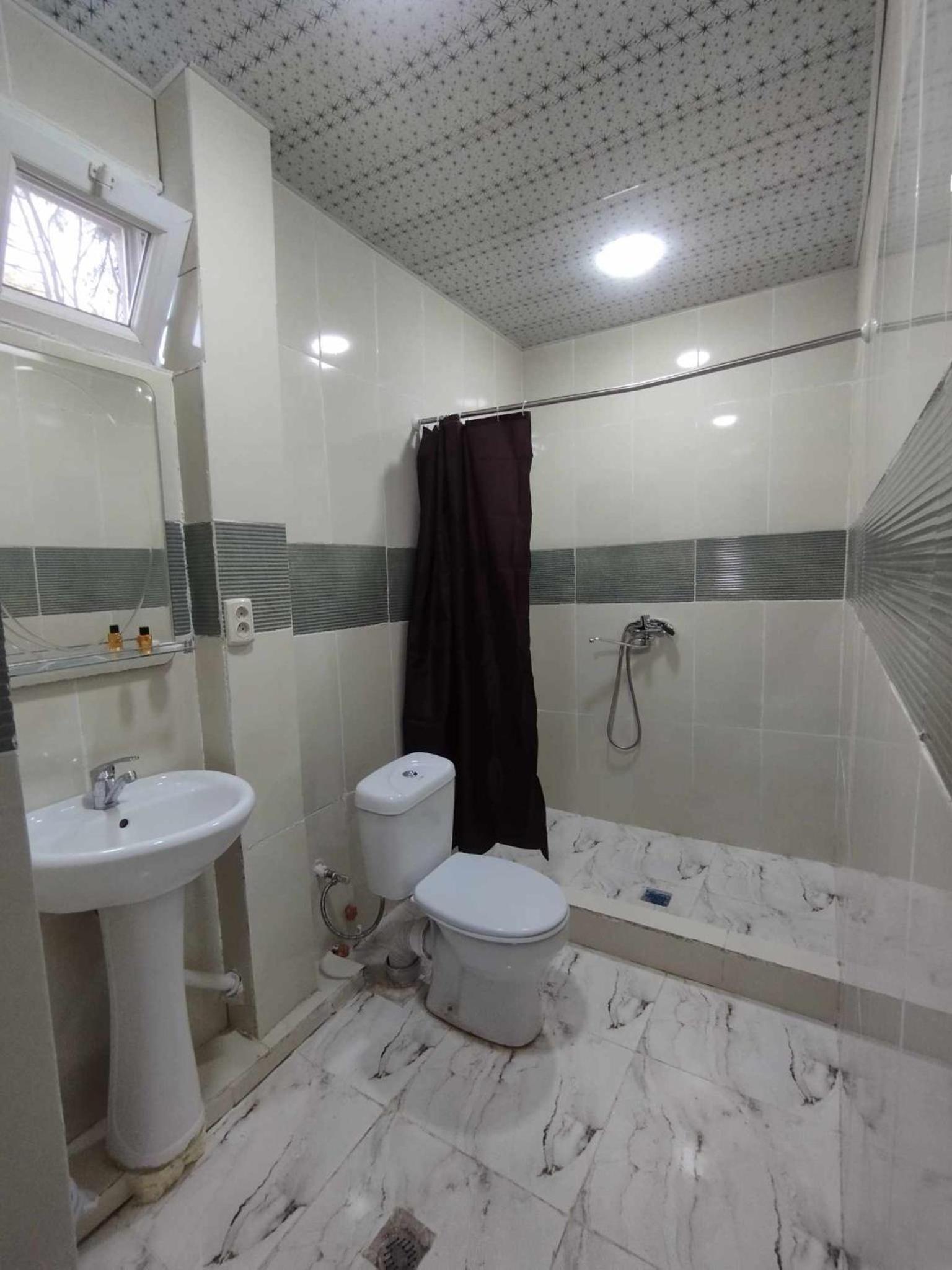 Quadruple Room with Bath photo 2