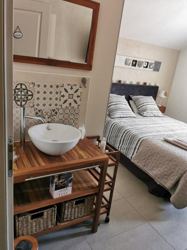 Small Double Room photo 3