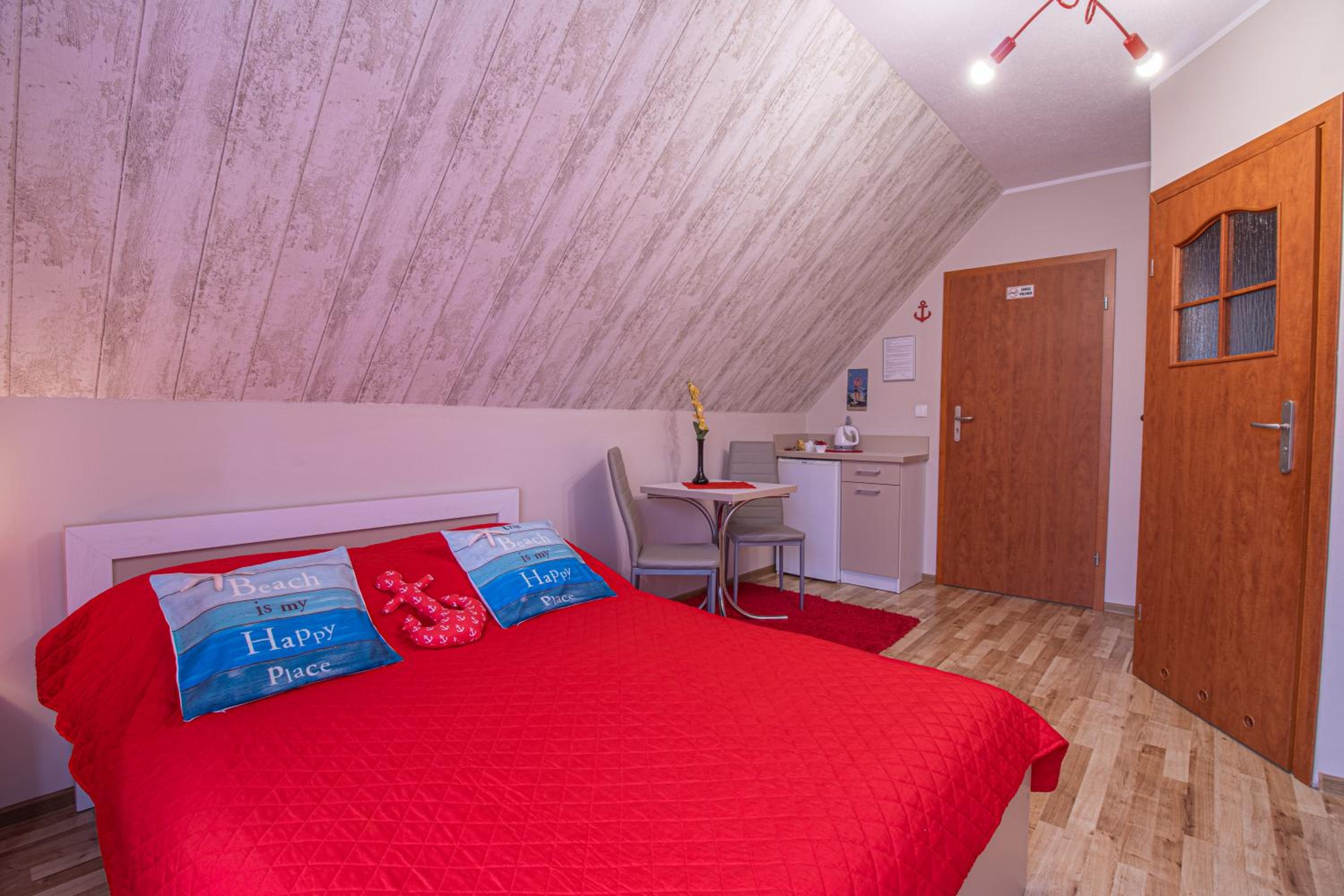 Triple Room with Private Bathroom photo 1