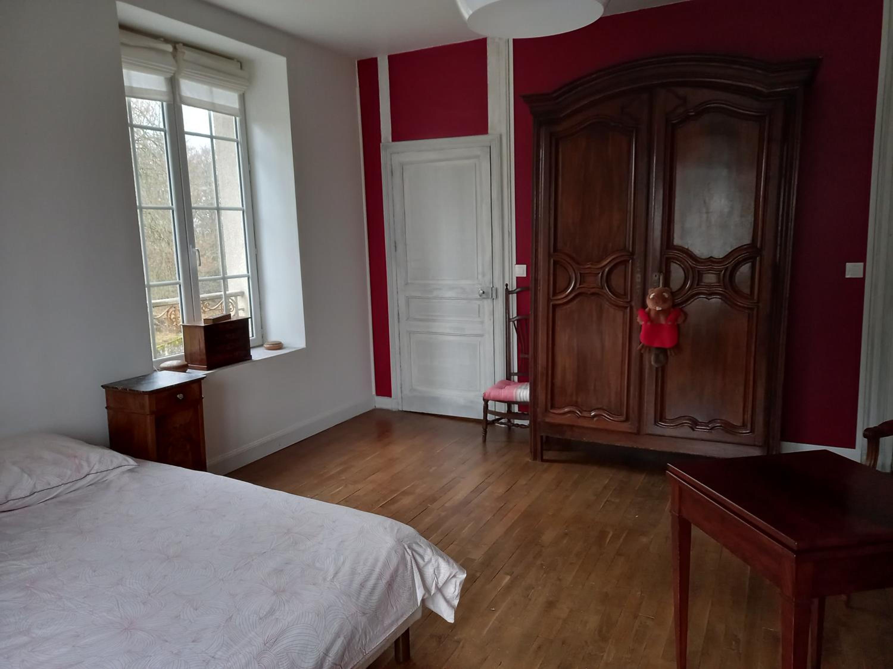 Family Room with Garden View - Photo 3