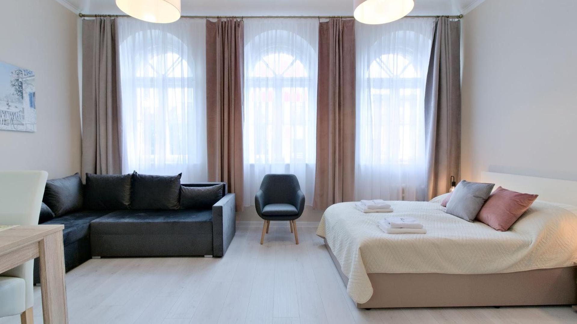 Studio Apartment photo 2