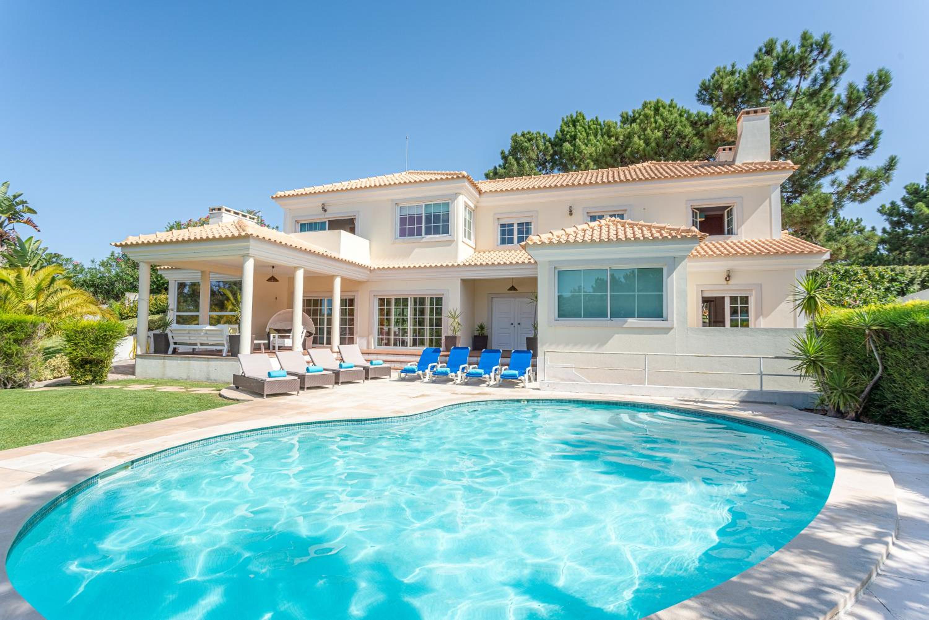Villa with Private Pool photo 3