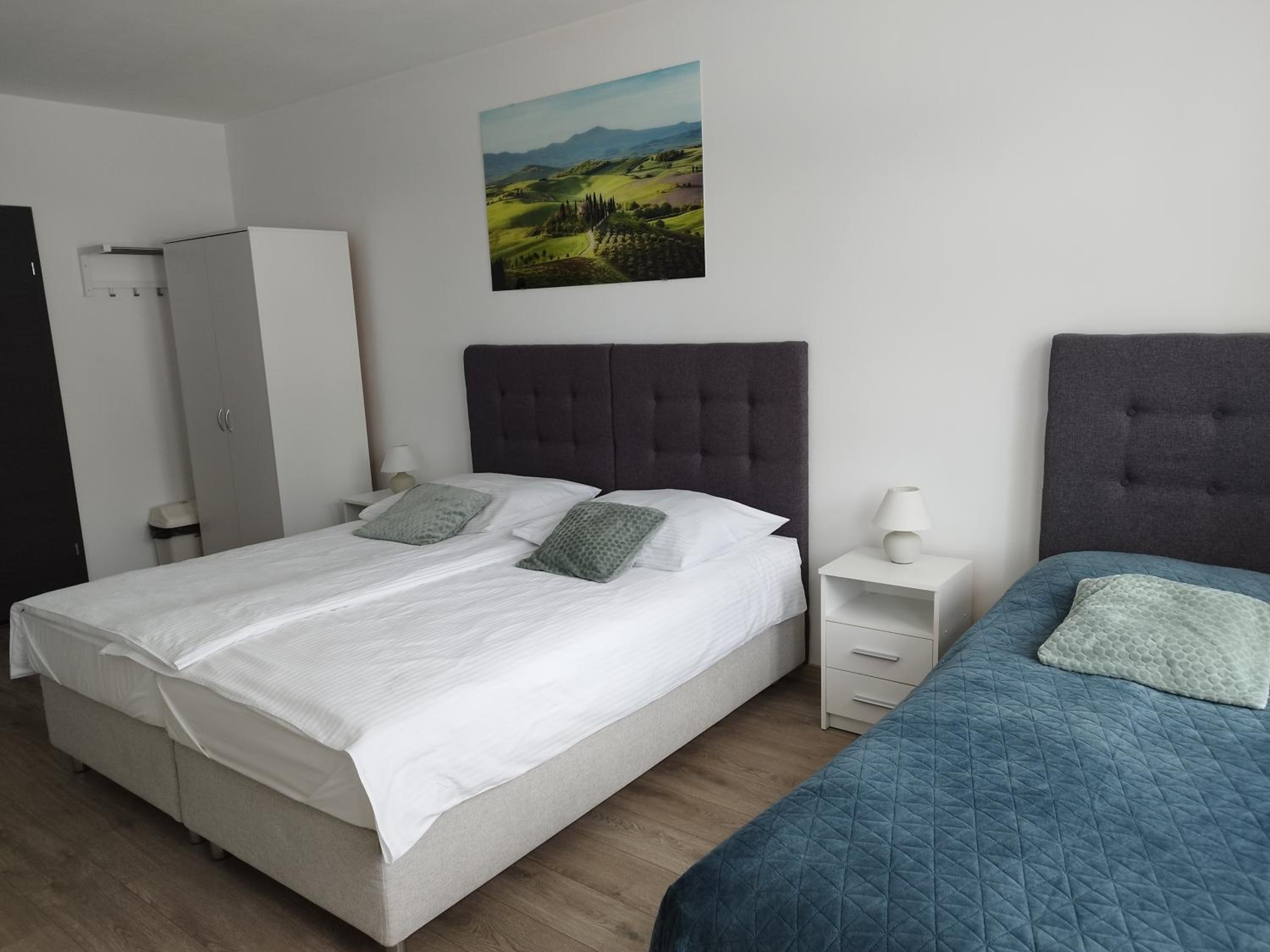 Triple Room - Photo 2