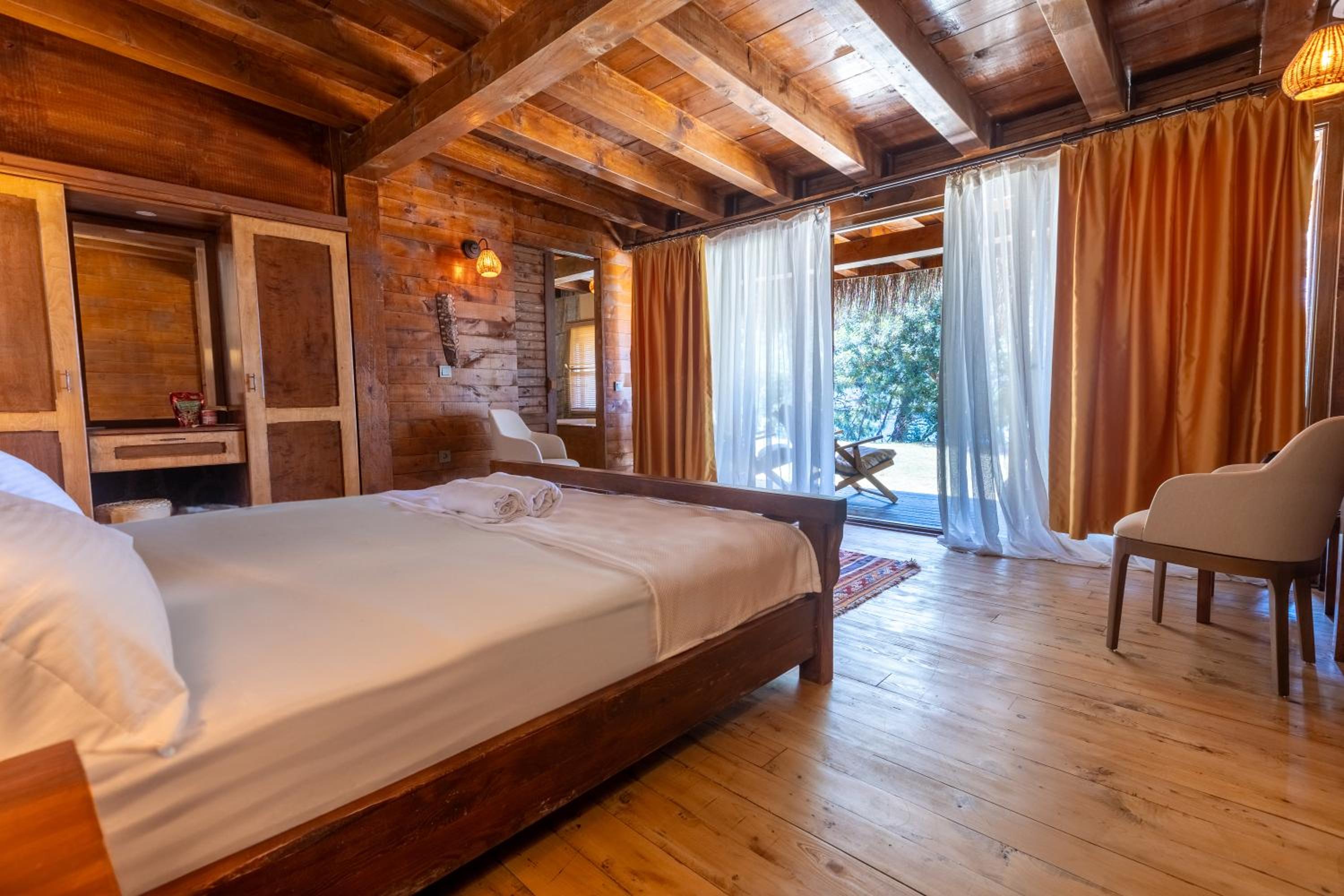 Deluxe Triple Room with Sea View
