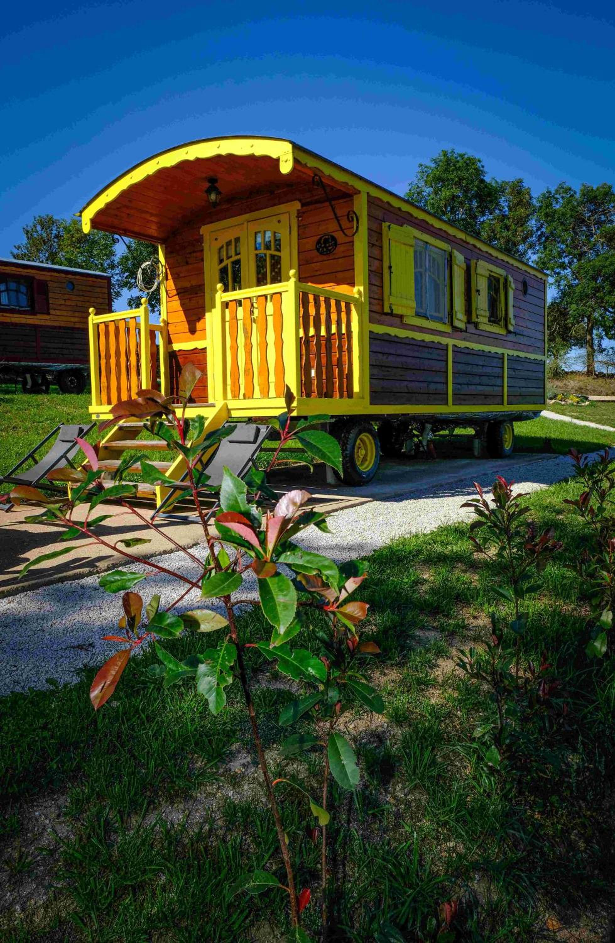 Wooden Caravan - Photo 12