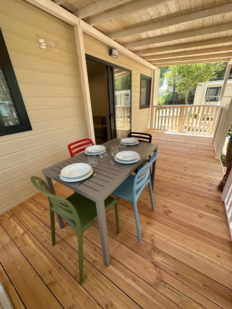 Superior Bungalow - Photo 3