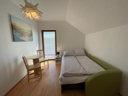Studio Apartment photo 1