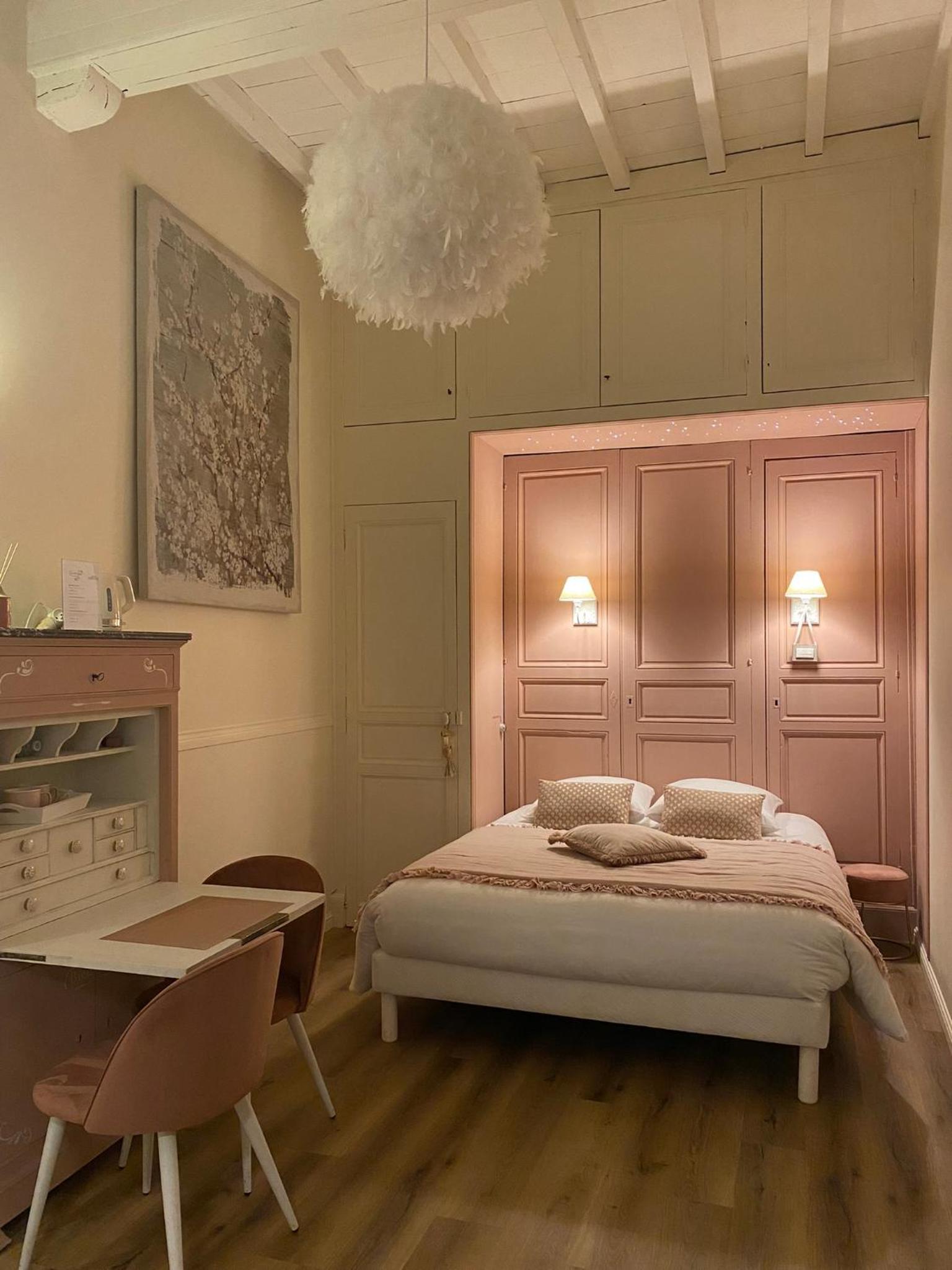 Deluxe Double Room - Photo 6