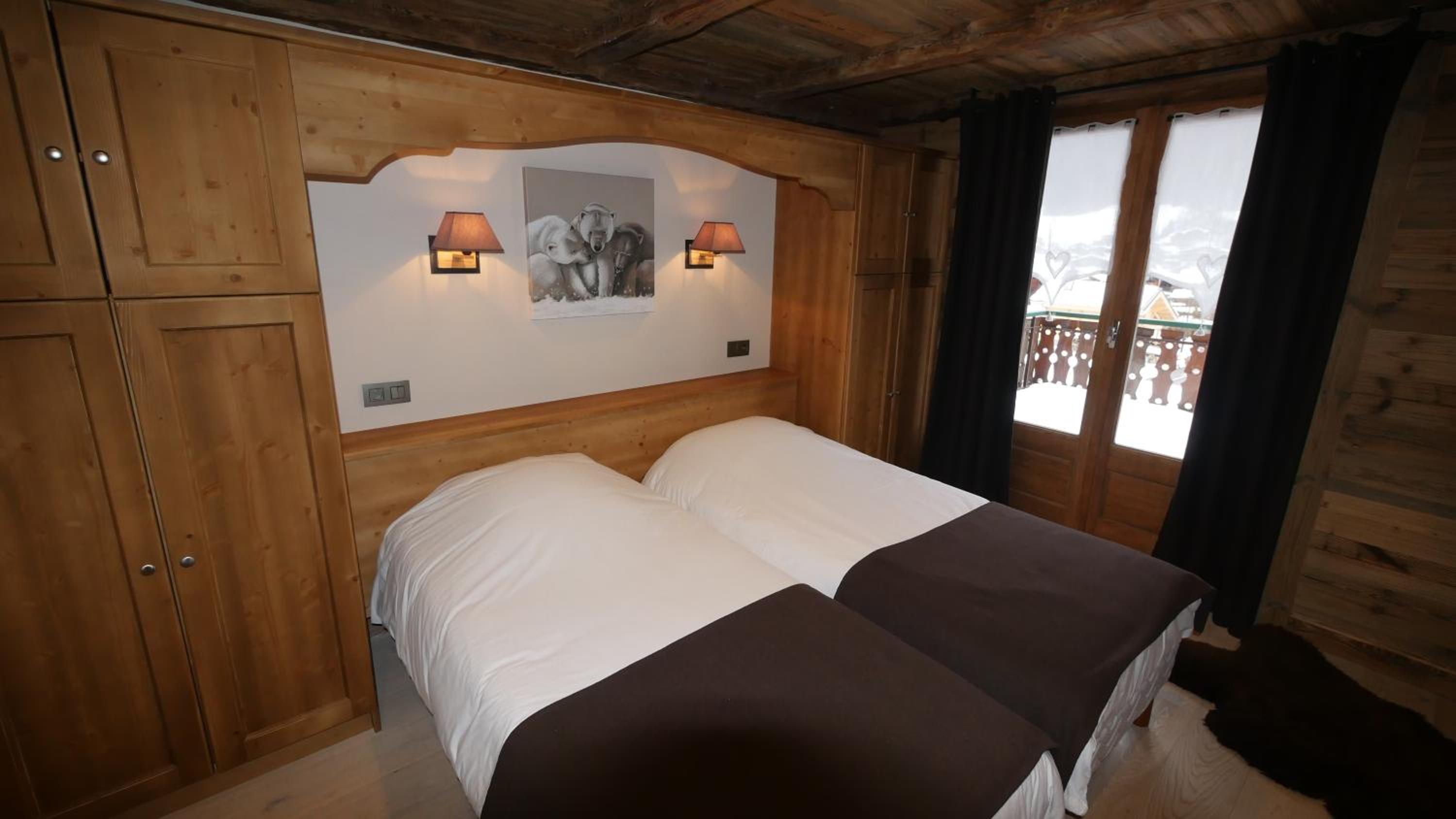 Superior Double or Twin Room with Mountain View photo 2