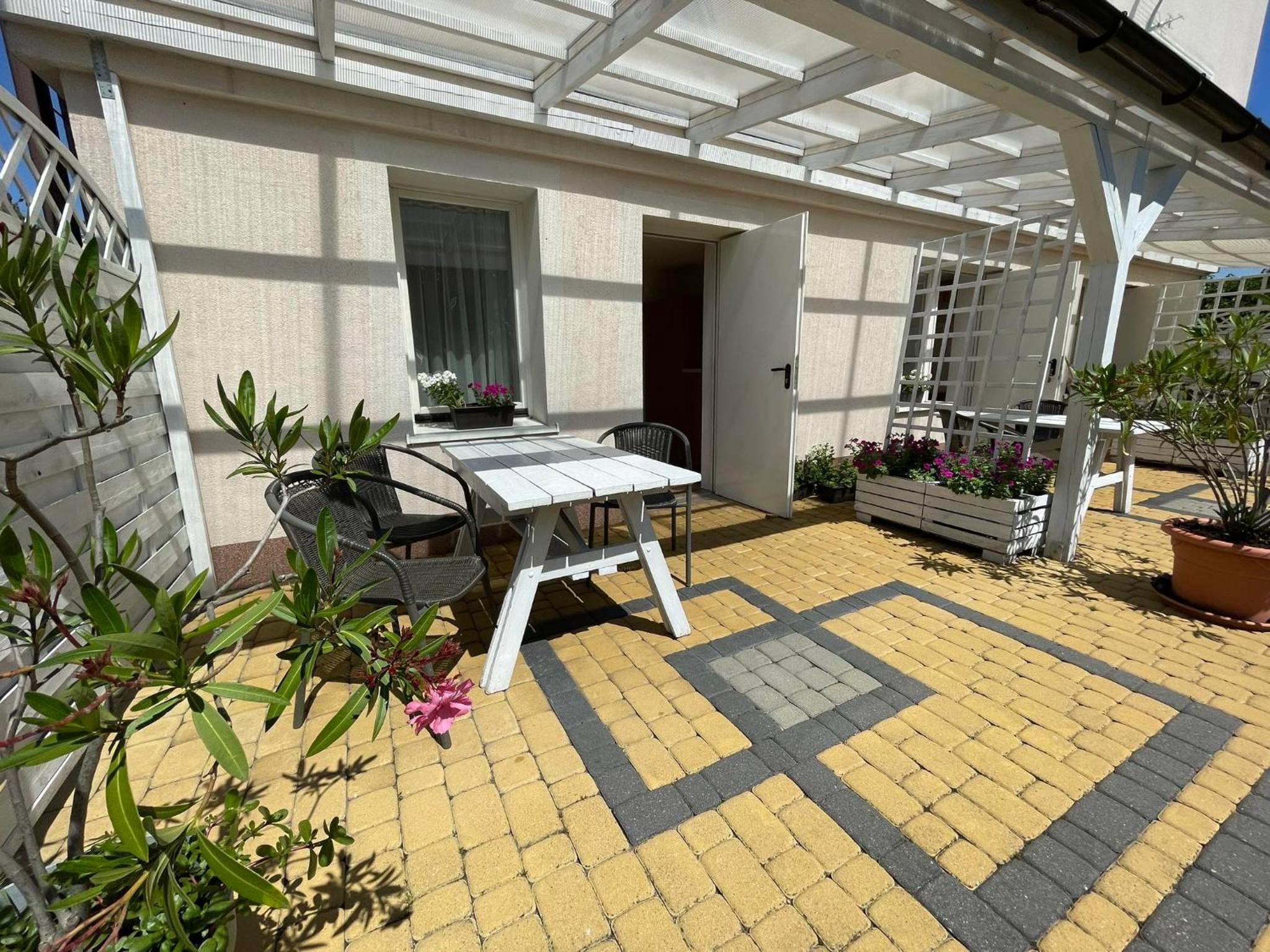 Triple Room with Garden View - Photo 4