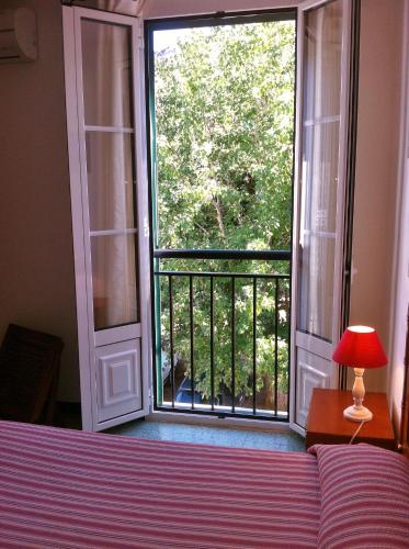 Double Room with Mountain View - Photo 1