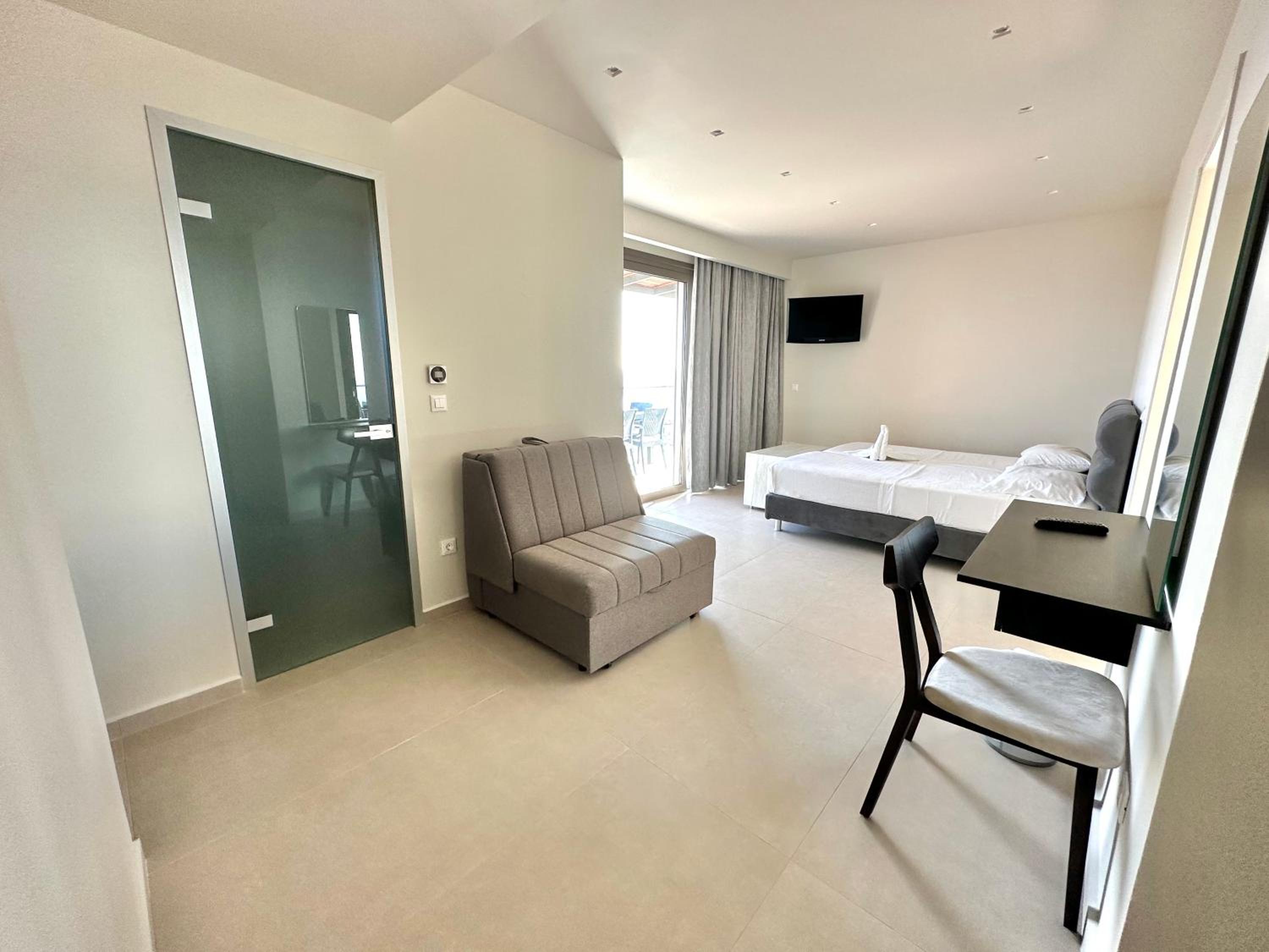 Superior Suite with Sea View photo 1