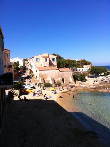 Double or Twin Room with Sea View