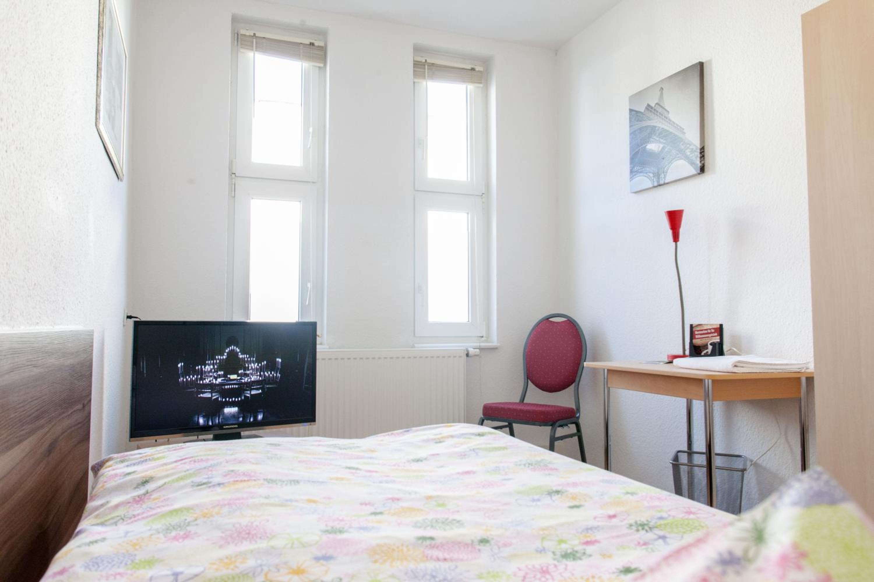 Single Room with Shared Bathroom